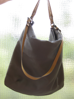 zara-grey-purse