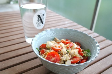 quinoa-caprese-chicken-sala