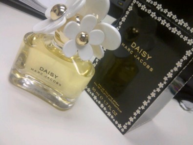 marc jacobs daisy