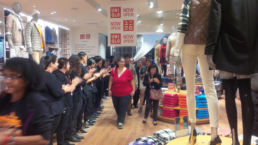 First-shoppers-at-Uniqlo