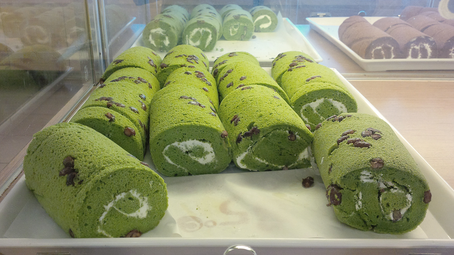 Green-tea-rolls