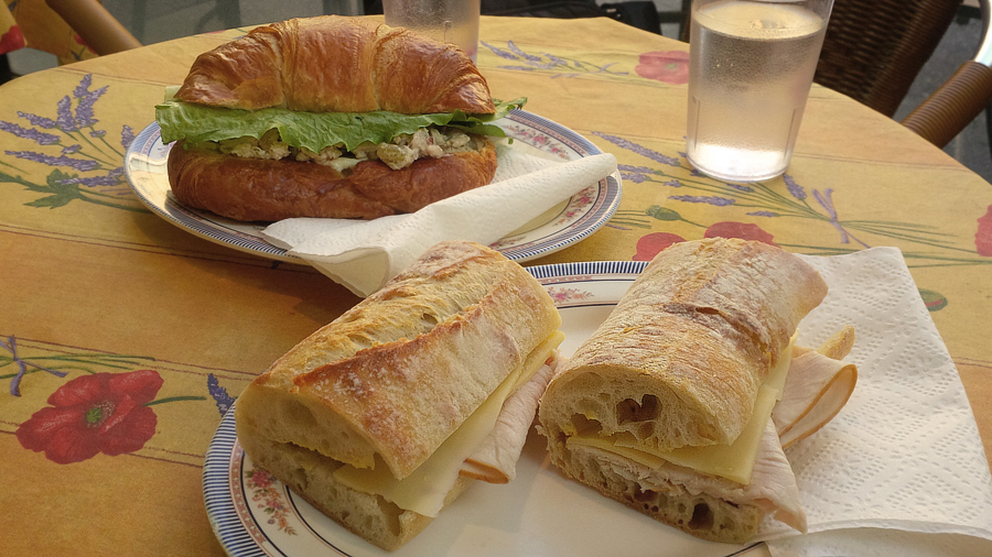 La-Lune-Sucree-sandwiches
