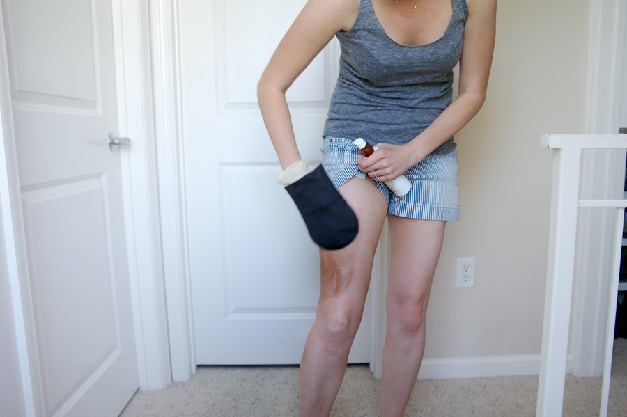 Applying-self-tanner