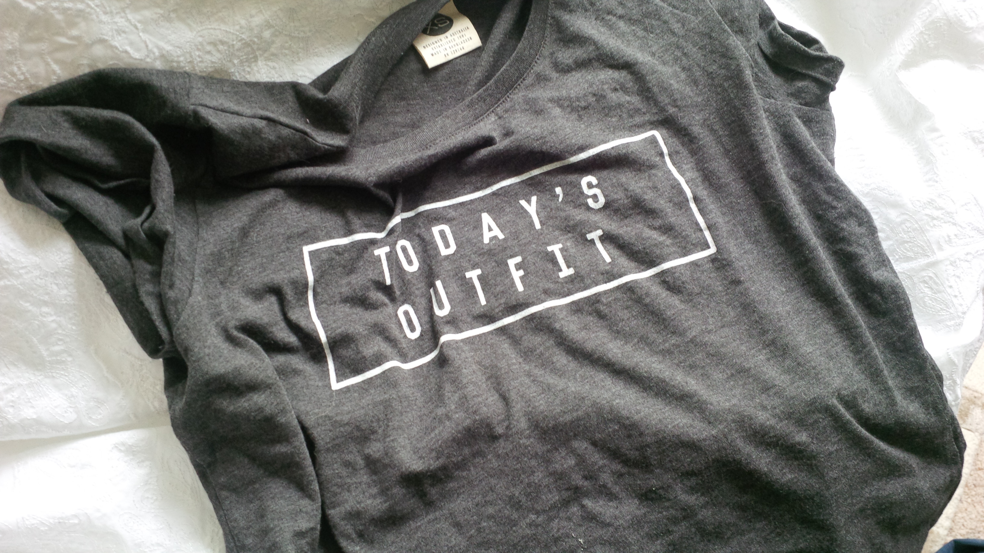 todays outfit tee