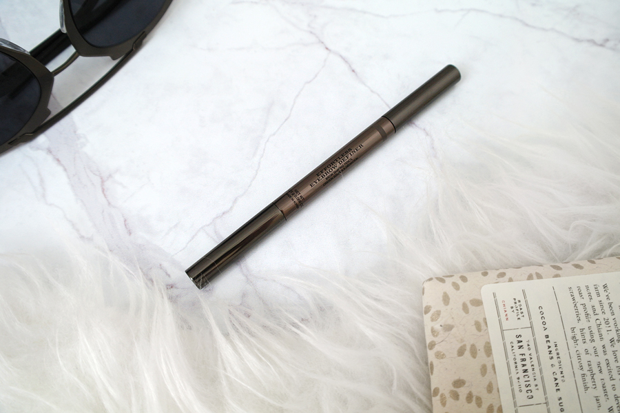 Burberry-eyebrow-definer