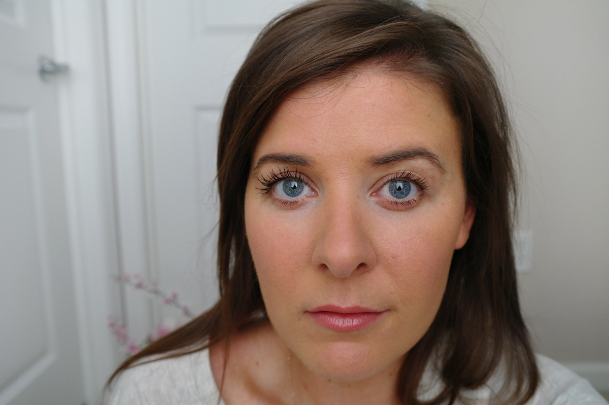 Yves saint laurent best sale vinyl couture mascara review
